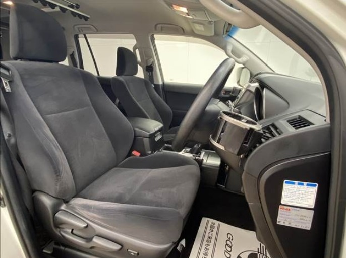 2016 TOYOTA LAND CRUISER PRADO